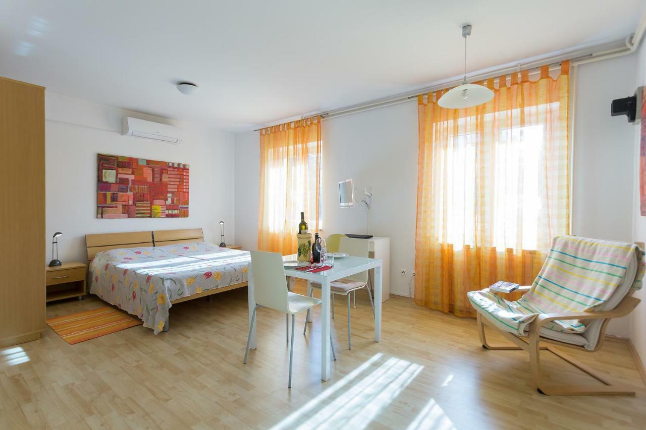 Apartments Casa Geli Porec Bagian luar foto